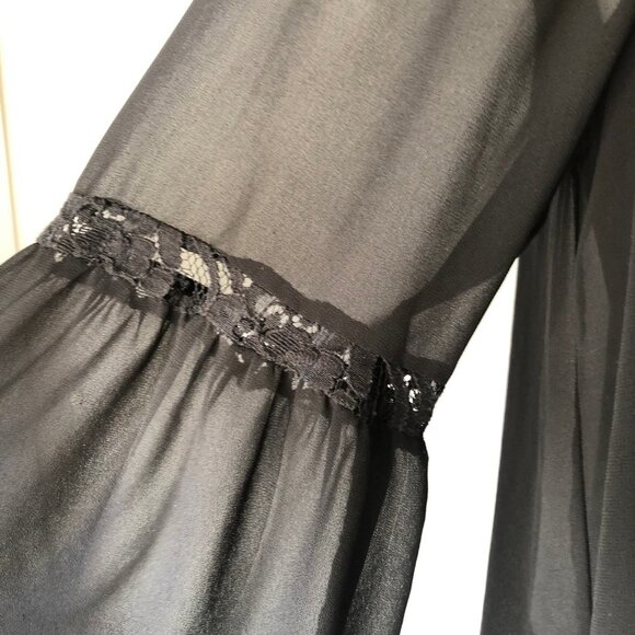 Black blouse Torrid Blouse Size 1 - Picture 4 of 8